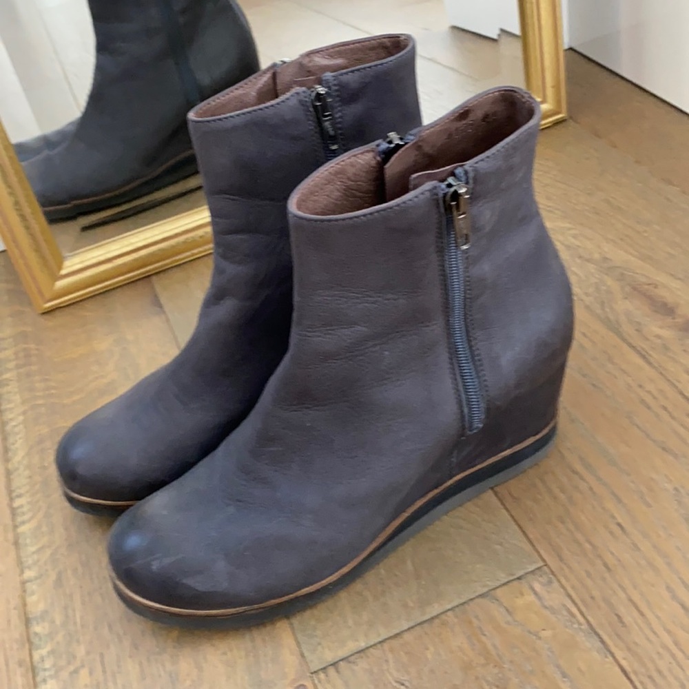 Italian wedge shoes
